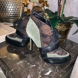 Guess by Marciano ankle booties